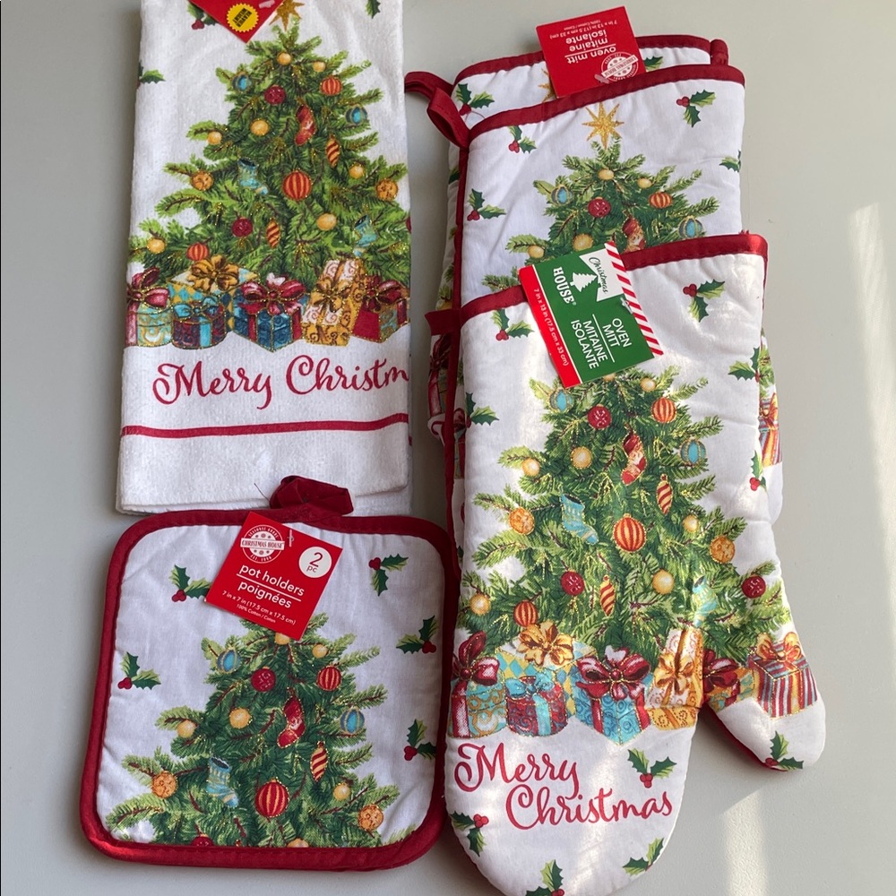 Home Collection Christmas Tree Kitchen Linen Set - Red, Green, White Set Of 7